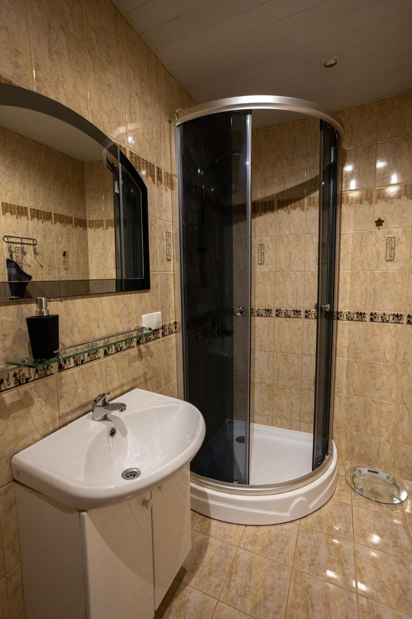 Romi Appartement Pärnu Buitenkant foto