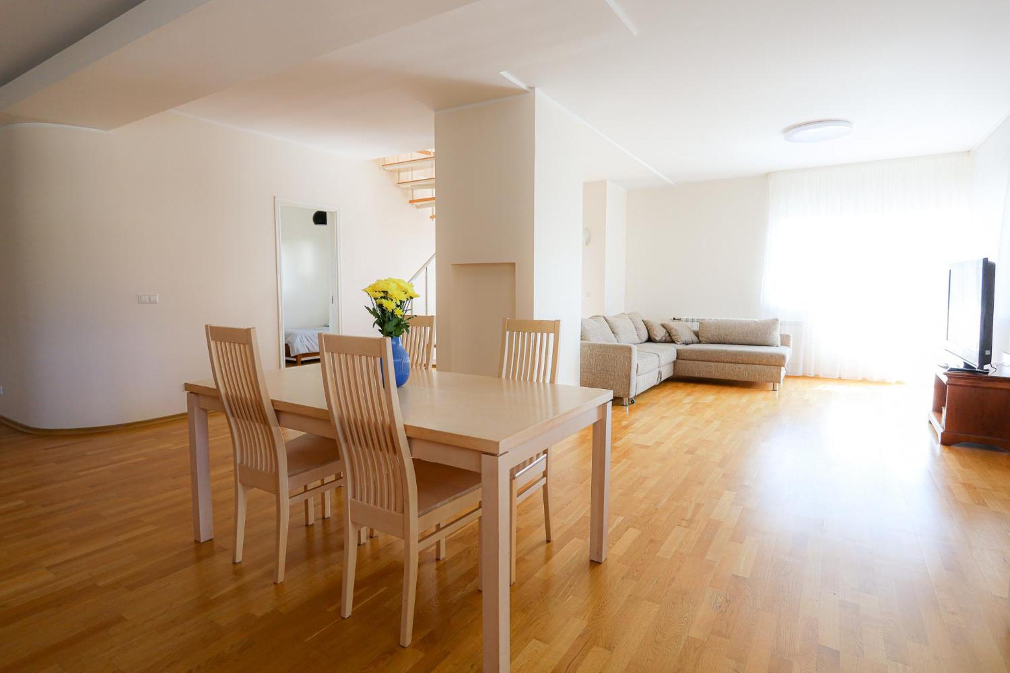 Romi Appartement Pärnu Buitenkant foto